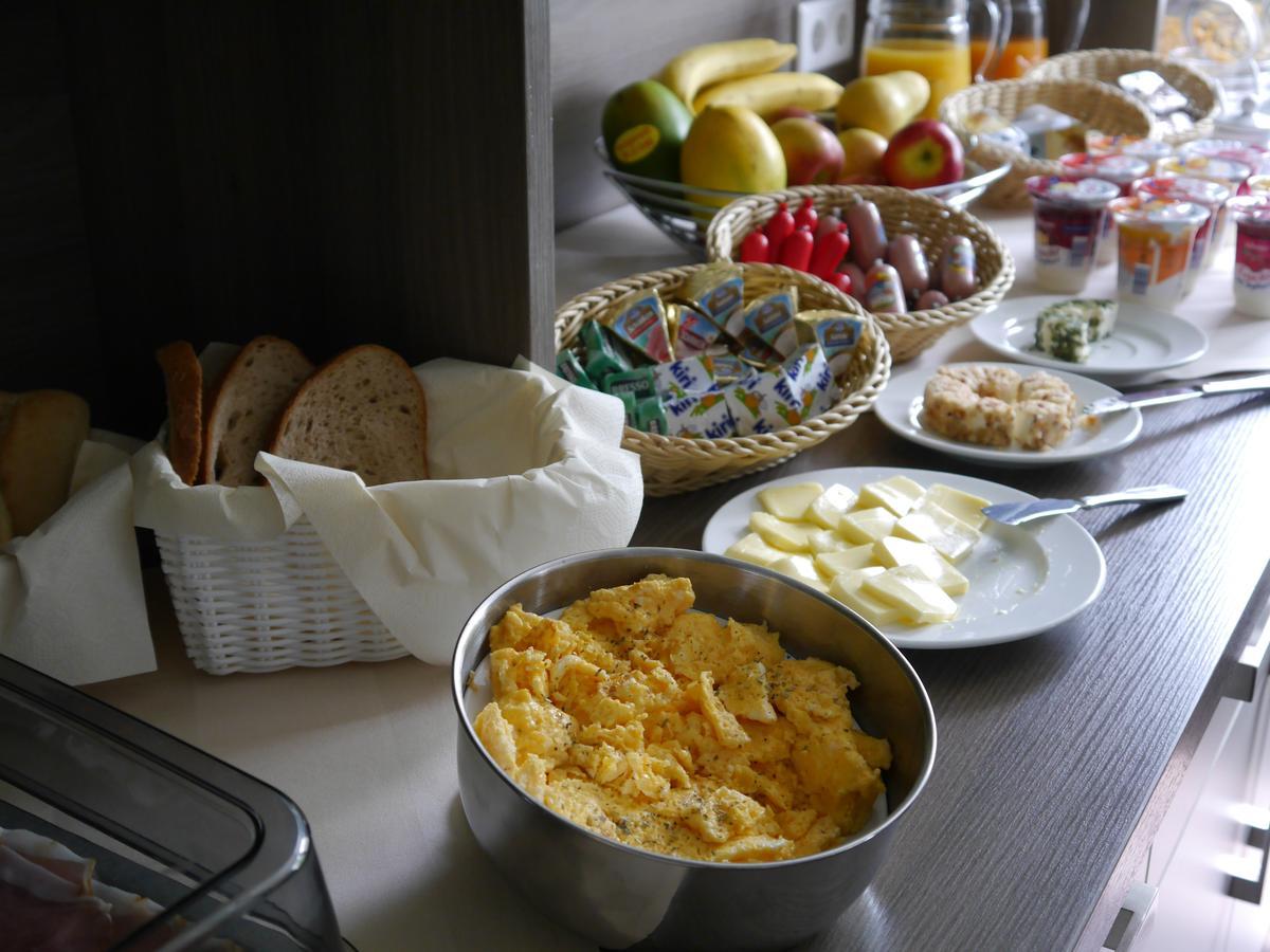 Ruhrstadtarena Hotel Herne Ngoại thất bức ảnh